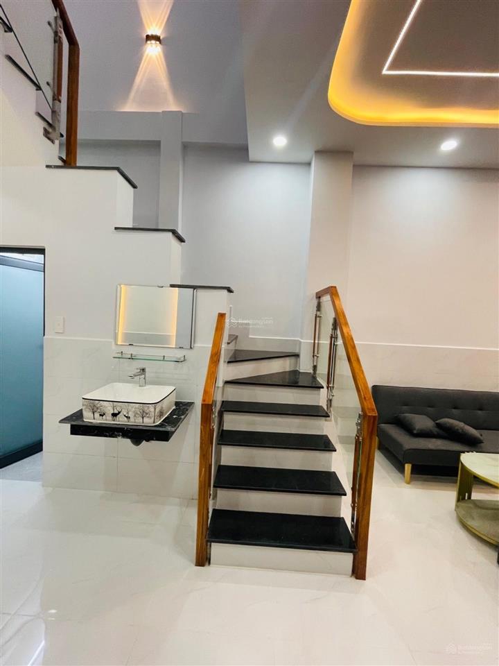 Chính chủ bán 52m2, 4,95 tỷ, đường số 4, bình hưng hòa a, quận bình tân, 3 phòng ngủ  còn tl