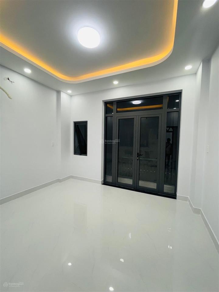 Chính chủ bán 52m2, 4,95 tỷ, đường số 4, bình hưng hòa a, quận bình tân, 3 phòng ngủ  còn tl
