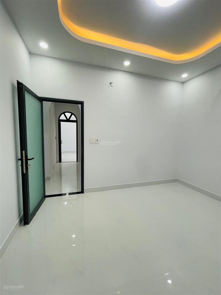 Chính chủ bán 52m2, 4,95 tỷ, đường số 4, bình hưng hòa a, quận bình tân, 3 phòng ngủ  còn tl