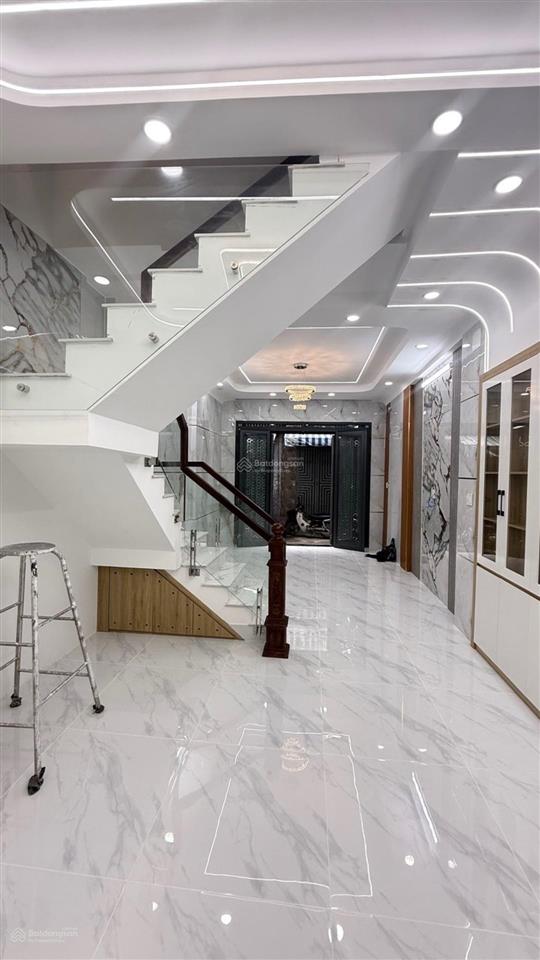 Cô út bán nhà, 44m², 4,9 tỷ, ngay ngã tư 4 xã, 3 phòng ngủ, bình hưng hòa a, bình tân, hcm