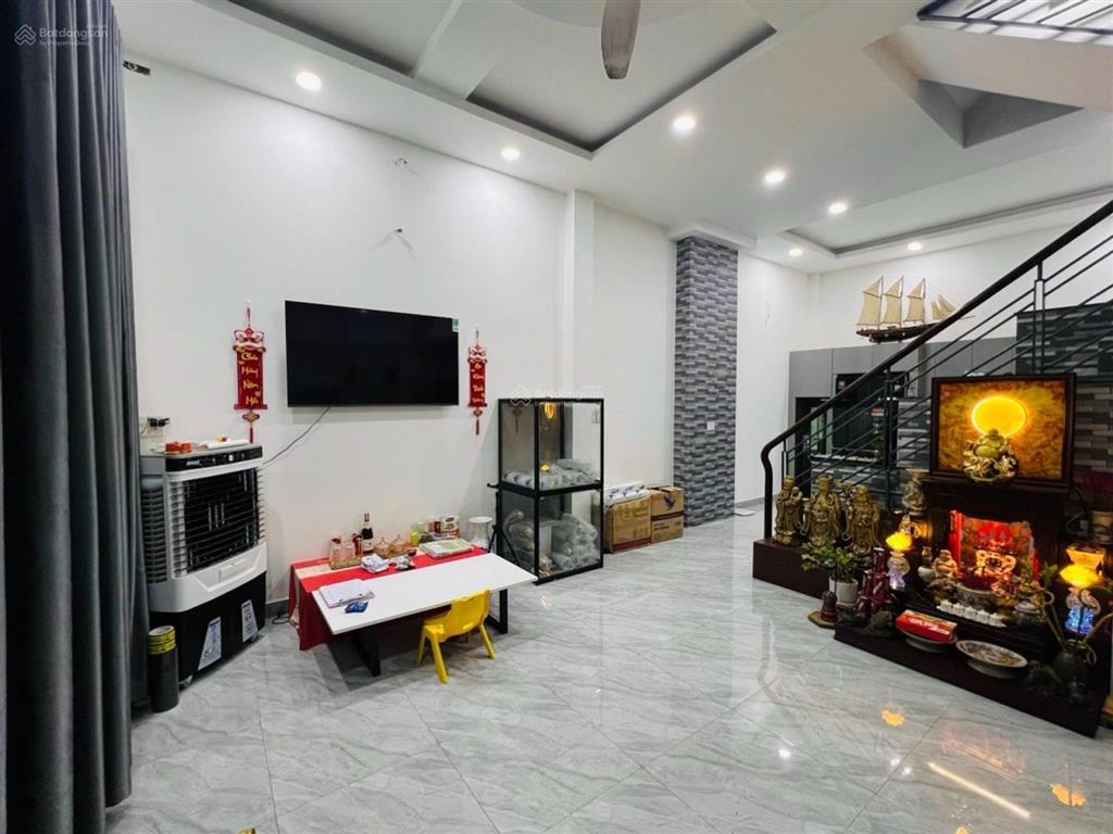Bán nhà riêng tại hồ văn long, bình tân, 4,98 tỷ, 70m2, 4pn, 4wc, pháp lý đầy đủ! gần lê trọng tấn