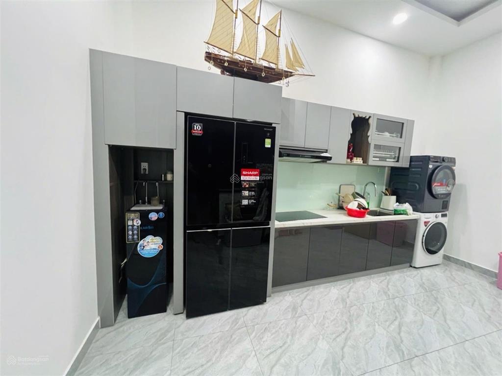 Bán nhà riêng tại hồ văn long, bình tân, 4,98 tỷ, 70m2, 4pn, 4wc, pháp lý đầy đủ! gần lê trọng tấn