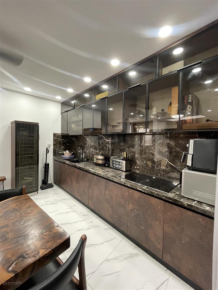 Bán biệt thự 8,5 tỷ, 96m2, 5pn, 6wc tại đường 1, bình hưng hòa b, bình tân, view đẹp
