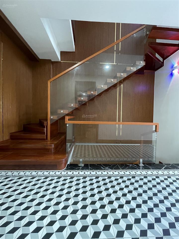 Bán biệt thự 8,5 tỷ, 96m2, 5pn, 6wc tại đường 1, bình hưng hòa b, bình tân, view đẹp