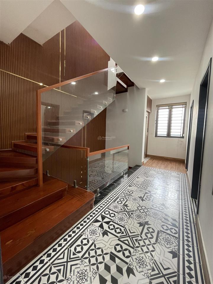 Bán biệt thự 8,5 tỷ, 96m2, 5pn, 6wc tại đường 1, bình hưng hòa b, bình tân, view đẹp