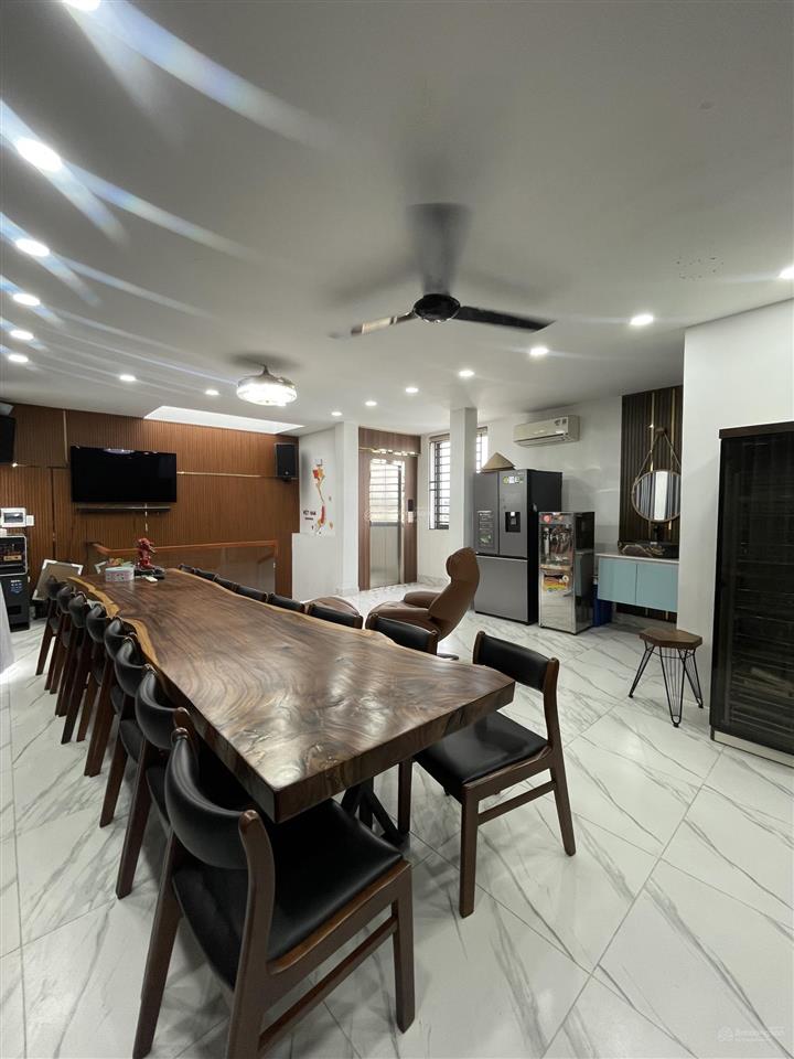 Bán biệt thự 8,5 tỷ, 96m2, 5pn, 6wc tại đường 1, bình hưng hòa b, bình tân, view đẹp