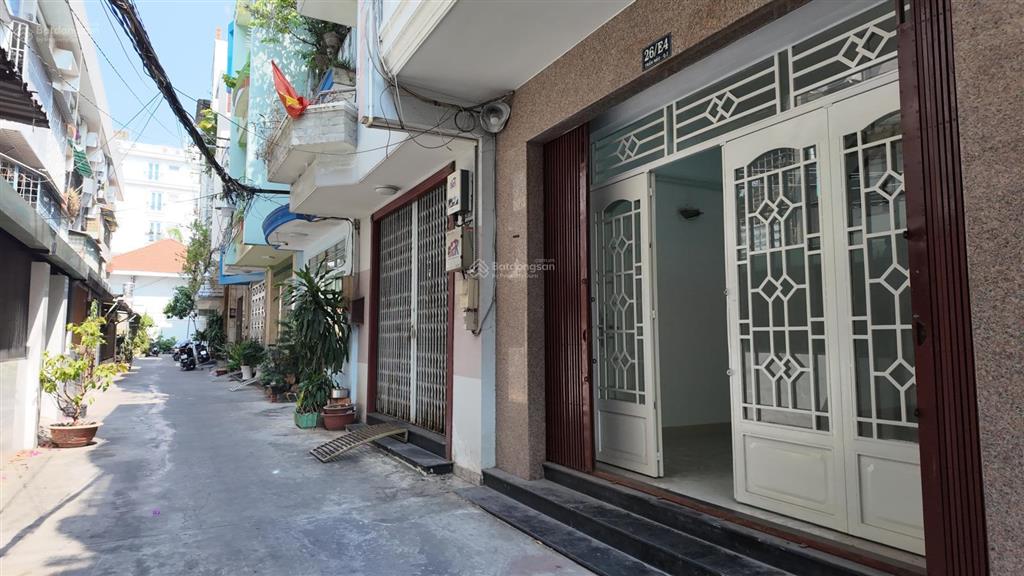 Bán gấp nhà mặt phố trần não, chỉ 12,5 tỷ, 150m2, 3pn, 2wc