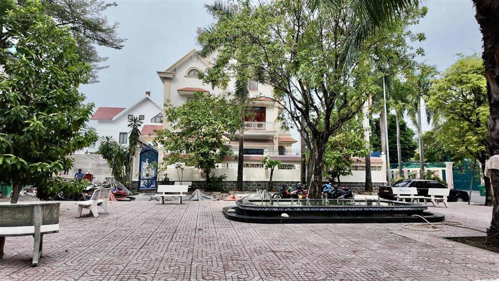 Cho thuê biệt thự thảo điền 500m2, 8pn, 120tr tại khu compound kim sơn villa  112 nguyễn văn hưởng