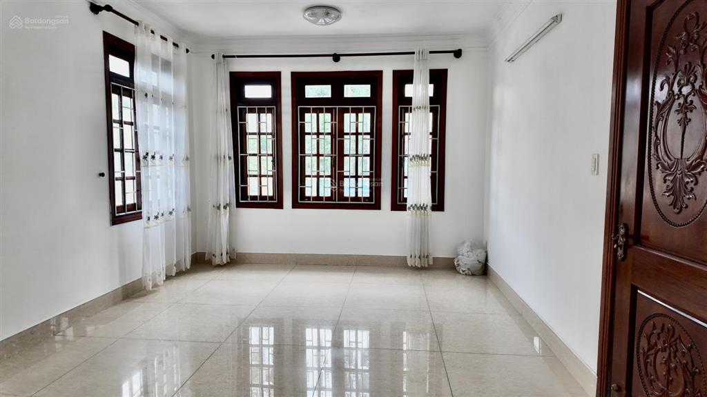 Cho thuê biệt thự thảo điền 500m2, 8pn, 120tr tại khu compound kim sơn villa  112 nguyễn văn hưởng
