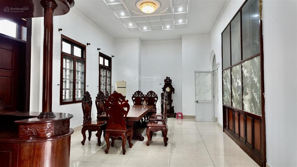 Cho thuê biệt thự thảo điền 500m2, 8pn, 120tr tại khu compound kim sơn villa  112 nguyễn văn hưởng