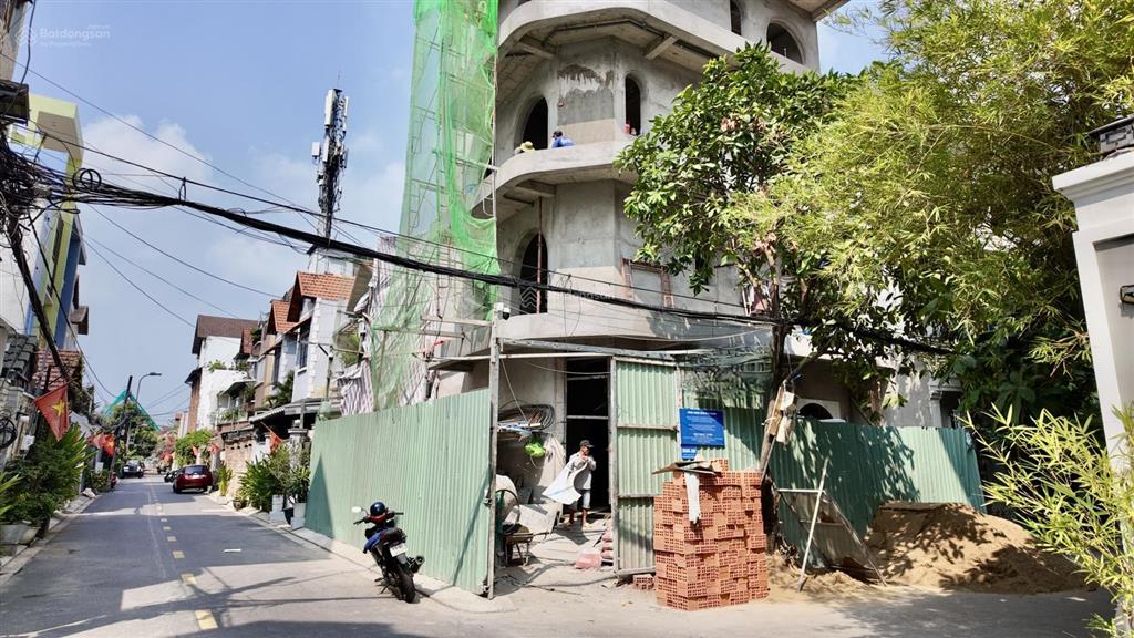 Bán nhà góc 2mt, 5 tầng, mới đẹp tại làng báo chí thảo điền quận 2
