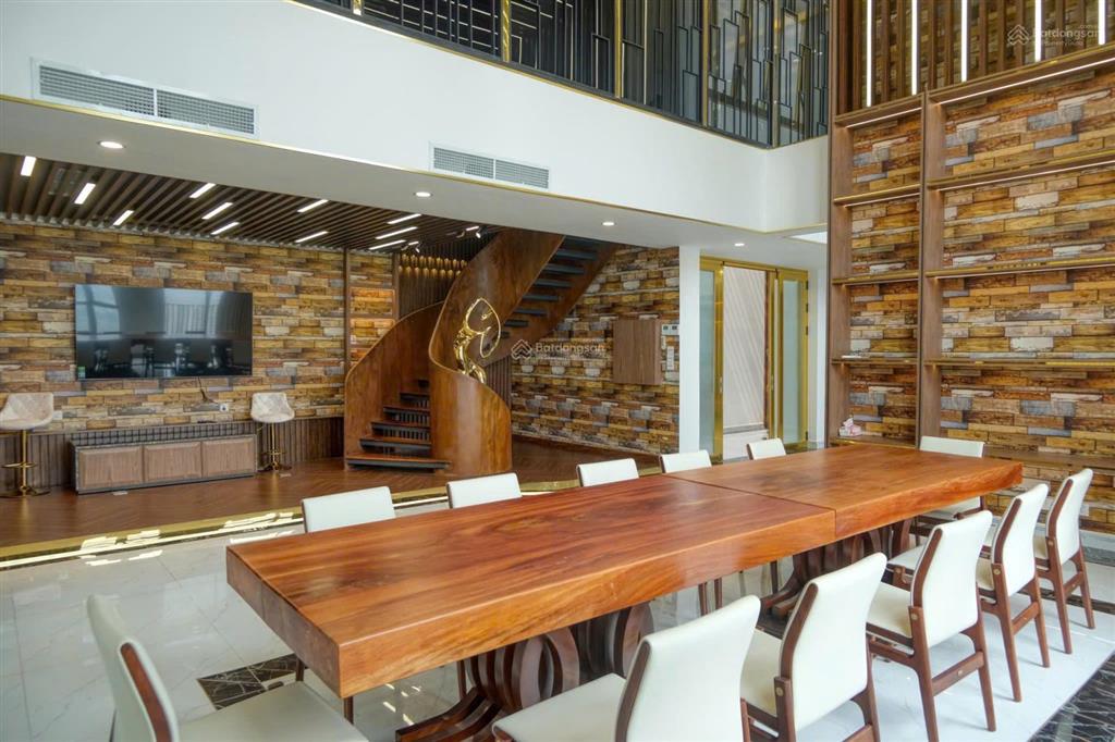 Bán penhouse thiết kế mới, đẹp tại khu trung tâm hành chính phường thạnh mỹ lợi quận 2