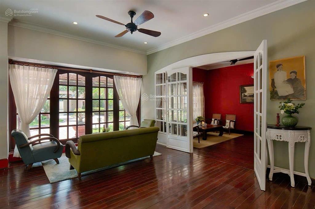 Cho thuê biệt thự 1.400m2 có hồ bơi, sân vườn rộng tại đường xuân thủy, thảo điền, q2