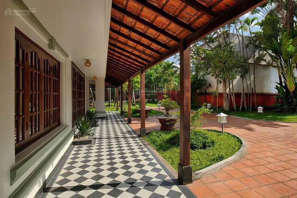Cho thuê biệt thự 1.400m2 có hồ bơi, sân vườn rộng tại đường xuân thủy, thảo điền, q2