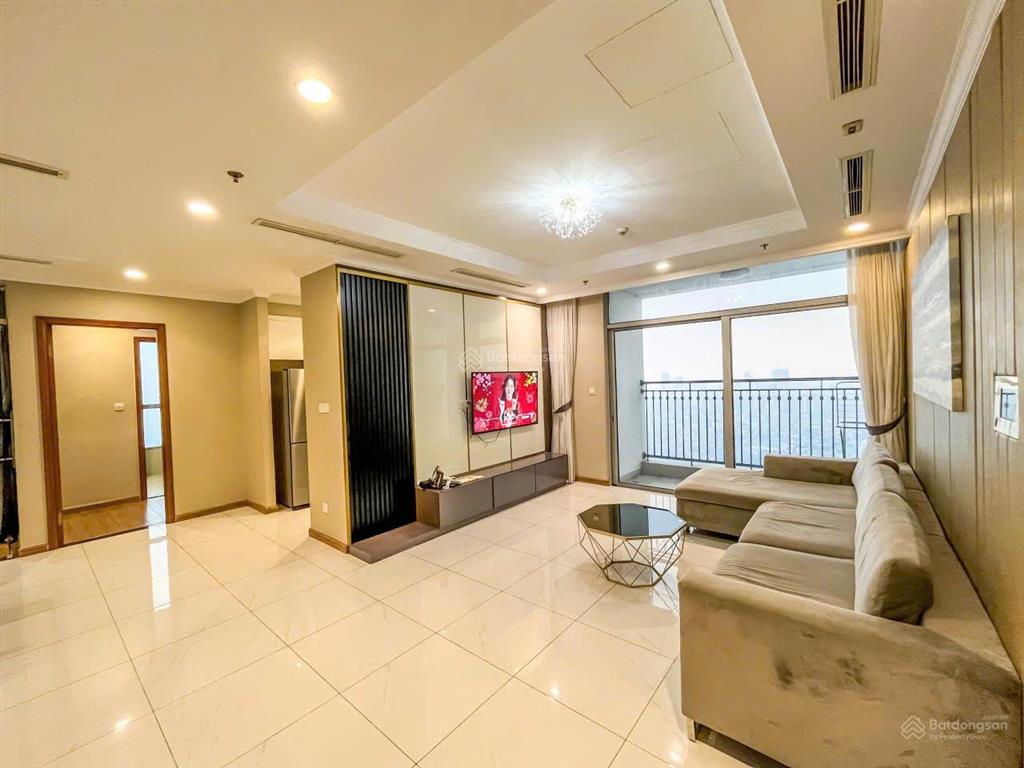 Cho thuê căn hộ view sông, 4pn, 3wc, 135m2 tại vinhomes central park, giá ưu đãi 70 triệu