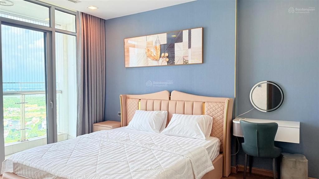 Cho thuê gấp căn hộ chung cư vinhomes central park quận bình thạnh  188m2, 4pn  80tr/th