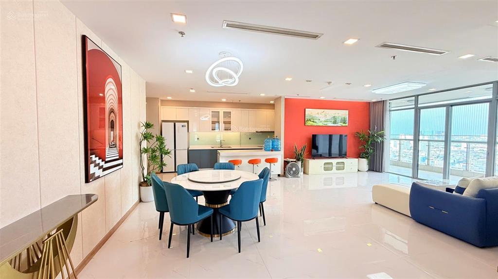 Cho thuê gấp căn hộ chung cư vinhomes central park quận bình thạnh  188m2, 4pn  80tr/th