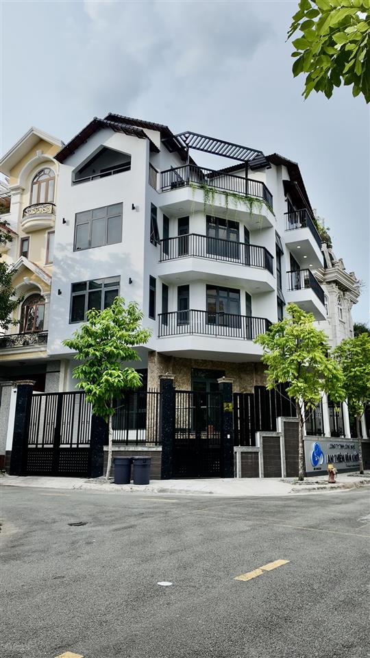 Bán biệt thự 4 tầng, góc 2mt, đối diện công viên tại đường 41, phường bình an, quận 2