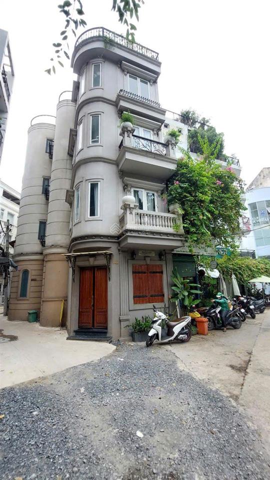 Bán nhà 4 tầng nhỏ xinh, vị trí siêu đẹp tại đường nguyễn thị minh khai, quận 1  chỉ 13 tỷ