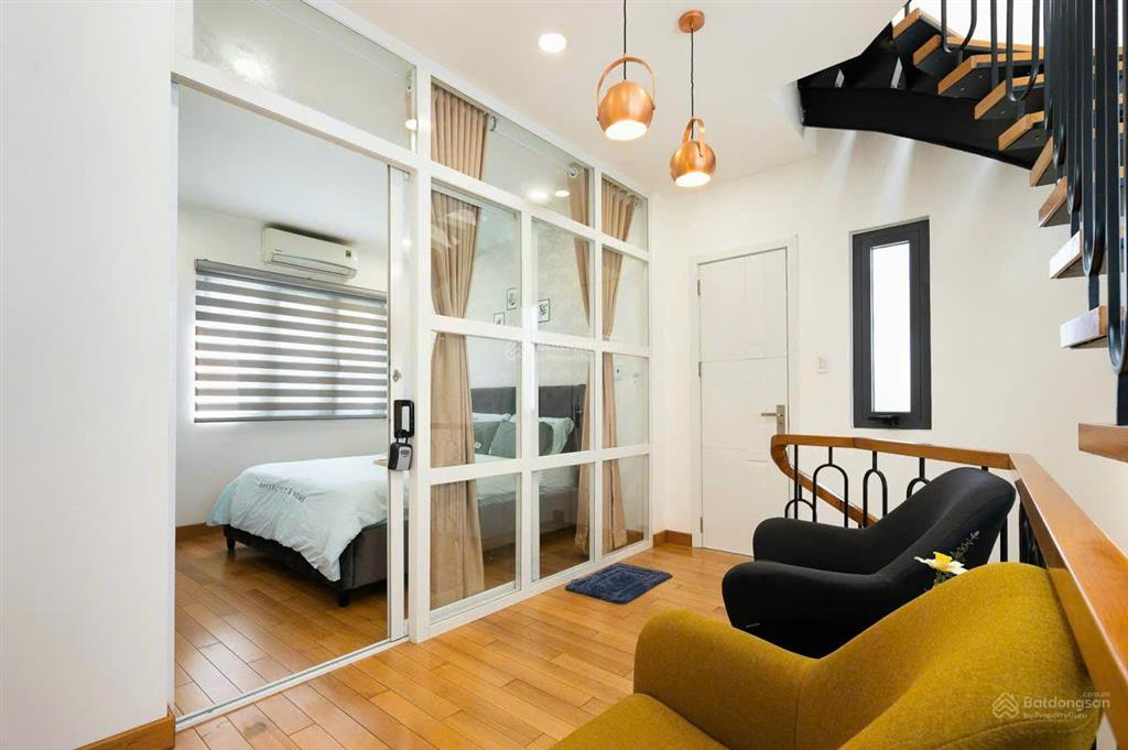 Bán nhà 4 tầng nhỏ xinh, vị trí siêu đẹp tại đường nguyễn thị minh khai, quận 1  chỉ 13 tỷ