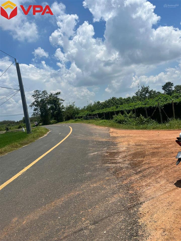 Thông báo đấu giá tài sản bảo đảm của bà cao thị hồng diễm và ông bùi văn toàn