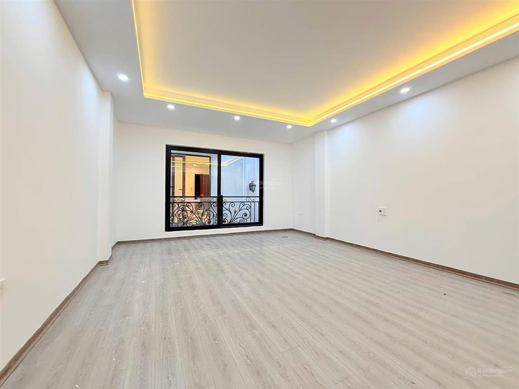 Bán nhà riêng tại hoa lư, 15 tỷ, 38m2, vincom center bà triệu, hot! uy tín