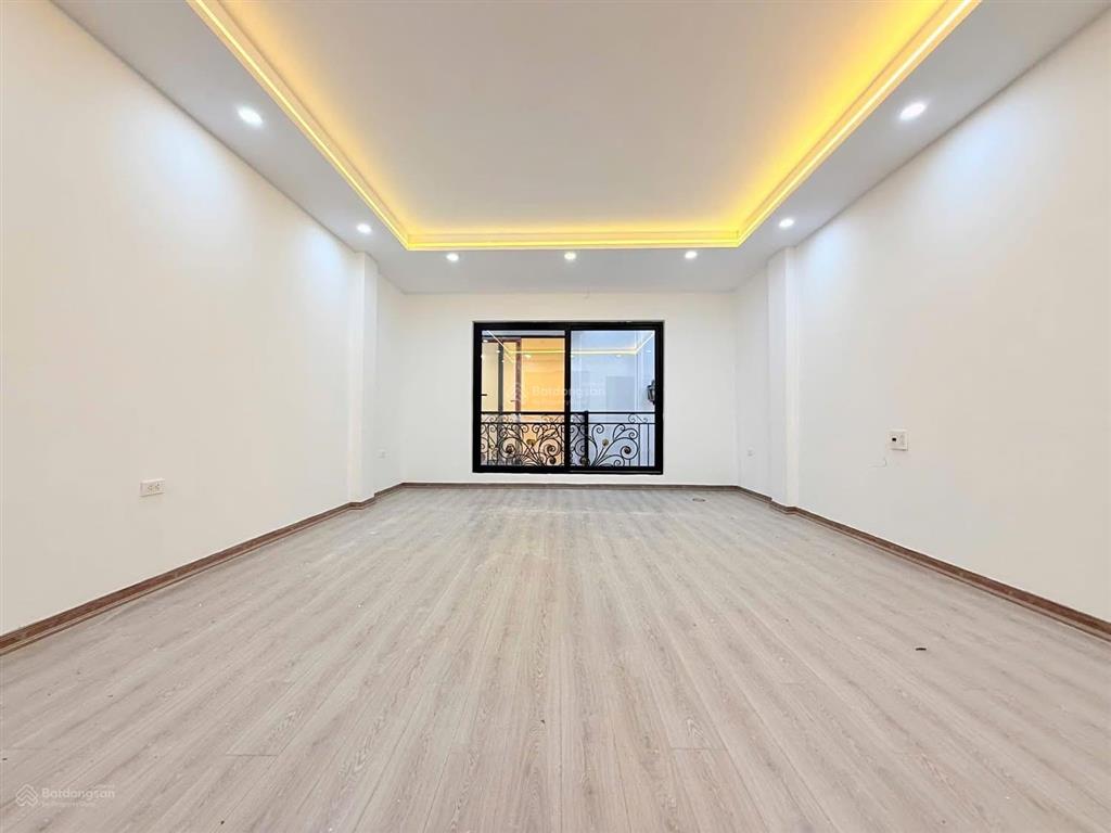 Bán nhà riêng tại hoa lư, 15 tỷ, 38m2, vincom center bà triệu, hot! uy tín