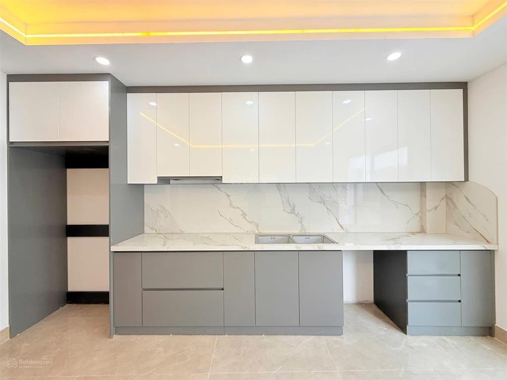Bán nhà riêng tại hoa lư, 15 tỷ, 38m2, vincom center bà triệu, hot! uy tín