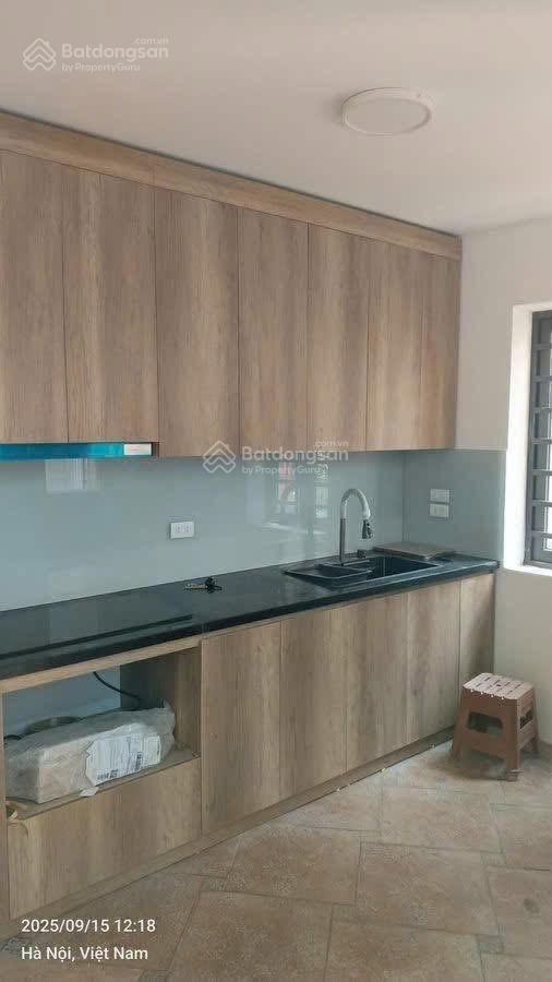 Dt 45m25tmt76pn  tâng 1 p khách dể xe rộng về lắp thang máy dược luôn tiện cho gia dình ơ