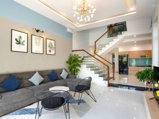 Bán nhà nguyễn văn cừ, 50m2, 4 tầng, 10 tỷ, lô góc, ngõ to rộng thoáng, sát ô tô, 0967 008 ***