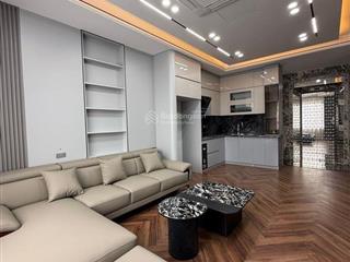 Bán nhà ngọc lâm, 35m2, 6 tầng, 9 tỷ, thang máy, ngõ thông, gần hồ, kinh doanh 0967 008 ***