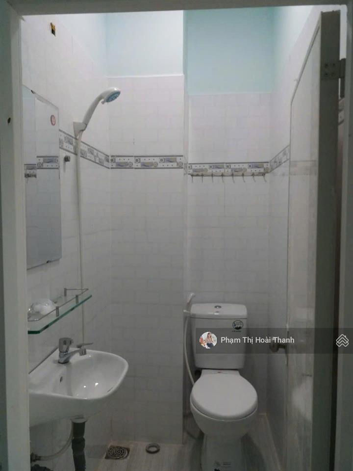 (7tr) cho thuê 2 tầng hẻm đình phong phú gần chợ, 1pn lớn, 2wc