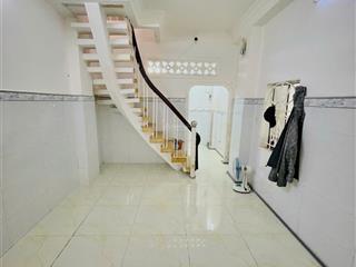 Nhà cho thuê 204/9 trần phú quận 5, có cửa sau, 1 trệt 1 lầu