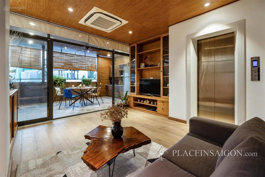 Hàng hiếm 1 phòng ngủ 2 ban công view landmark 81, full nội thất cao cấp, thang máy tận phòng