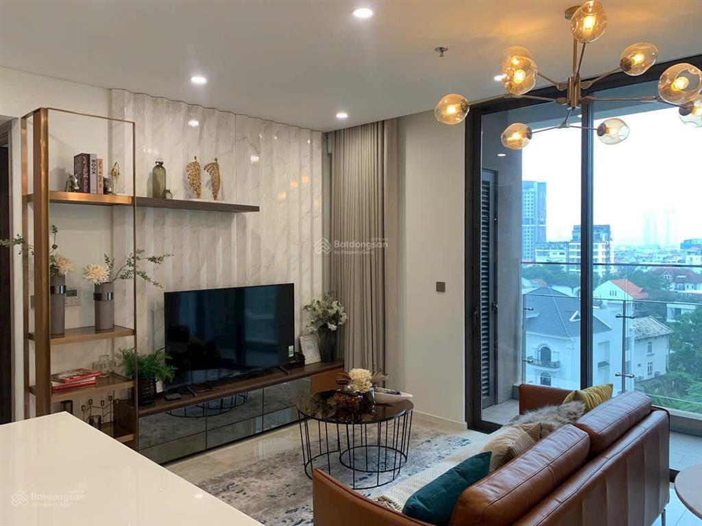 1 phòng ngủ tách bếp, ban công cực sang, full nội thất hiện đại, thang máy lên tận phòng