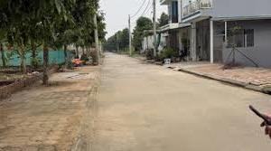 Chính chủ cần bán gấp lô đất tại xã chu, phường quảng oai, dt 80m, mt 5m, ô tô, lô gó, giá 2.8 tỷ