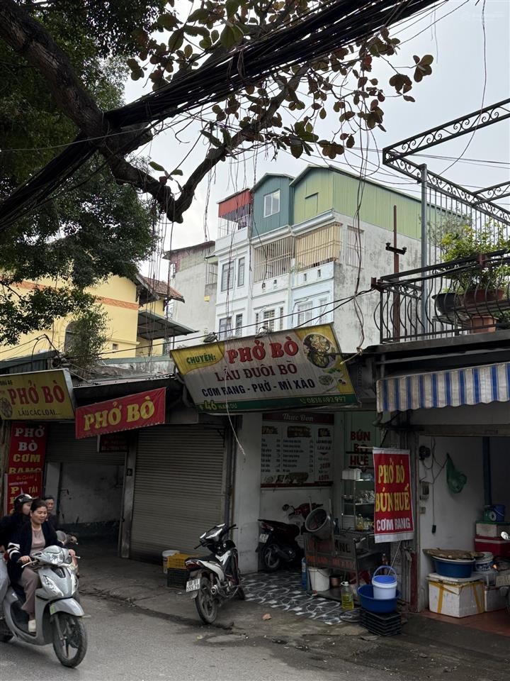 Chính chủ bán nhà vị trí đẹp tại đường nam dư