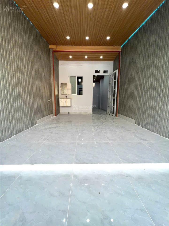 Mặt tiền lạc long quân q.11 kinh doanh sầm uất