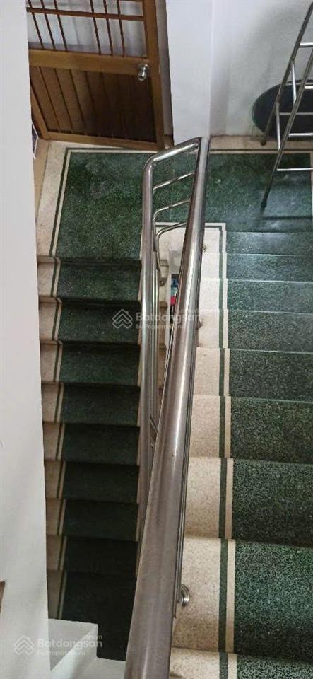 Lô góc ngay chợ nguyễn tri phương 5 tầng