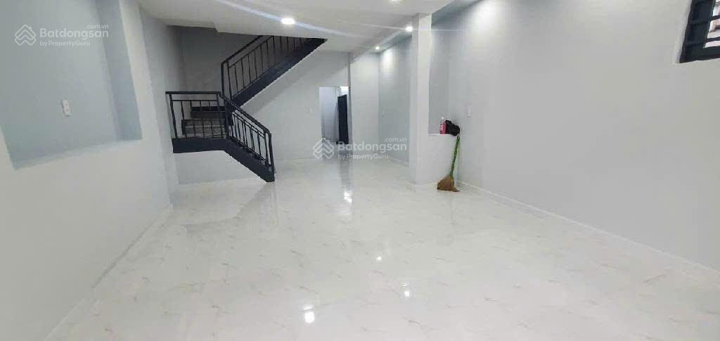 Mặt tiền kinh doanh lô góc dòng tiền 12tr