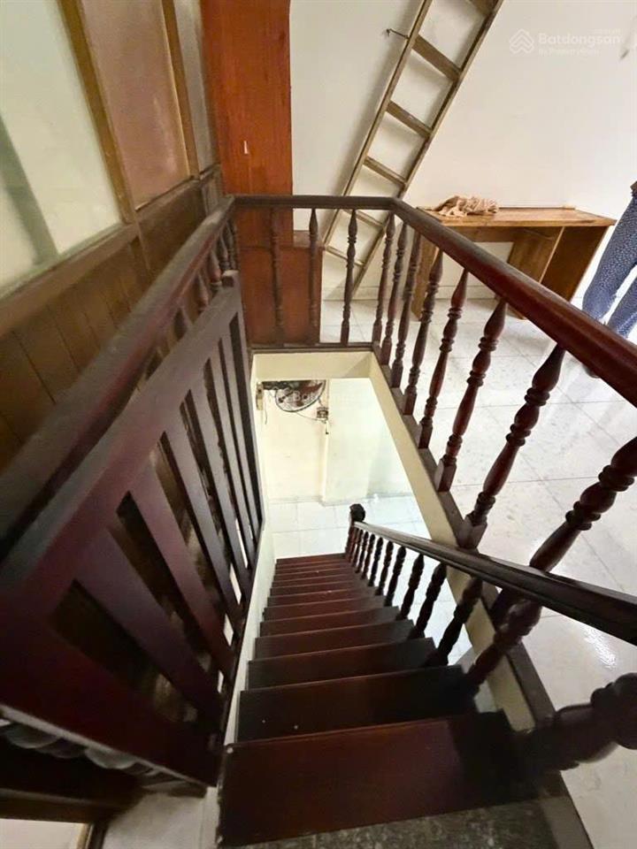 Ngang 7m  85m2 mặt tiền q. 11 2 căn