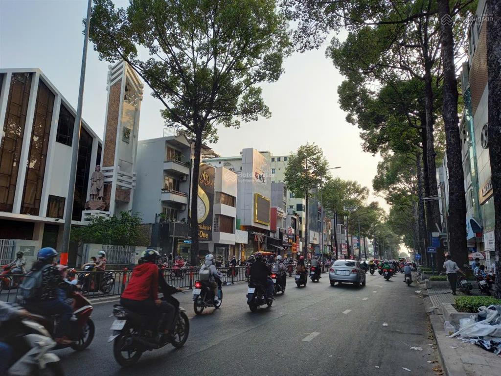 Mặt tiền 3/2  4 tầng dòng tiền 16tr