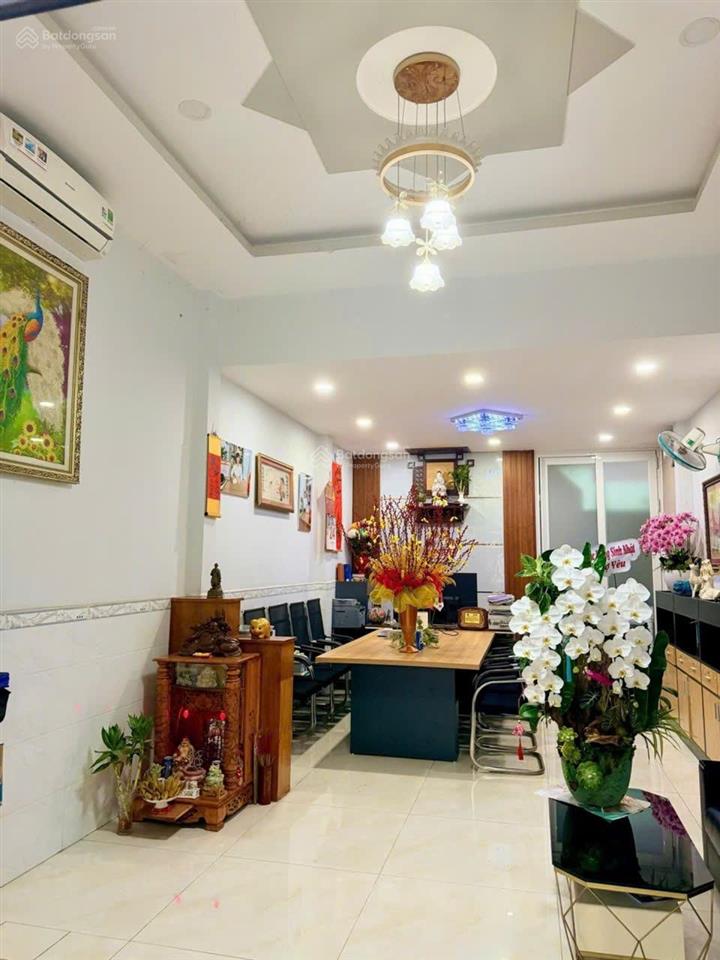 Quận 11  gần đầm sen  hxh  nhà đẹp 69m