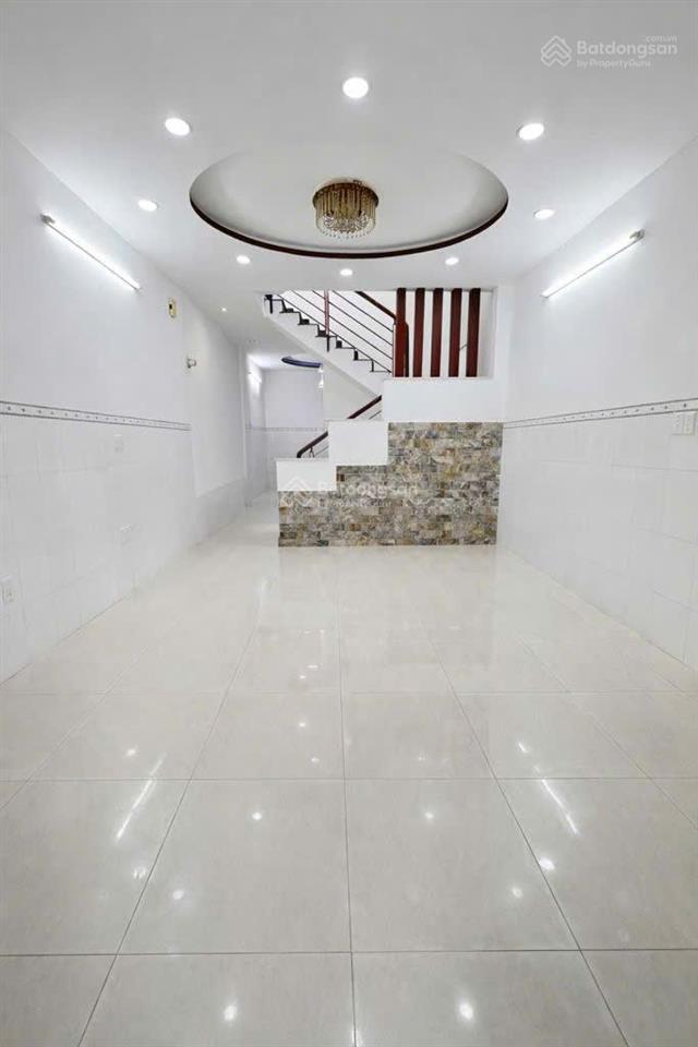 1 căn ra hẻm nhựa 2 mặt hẻm chỉ hơn 5 tỷ