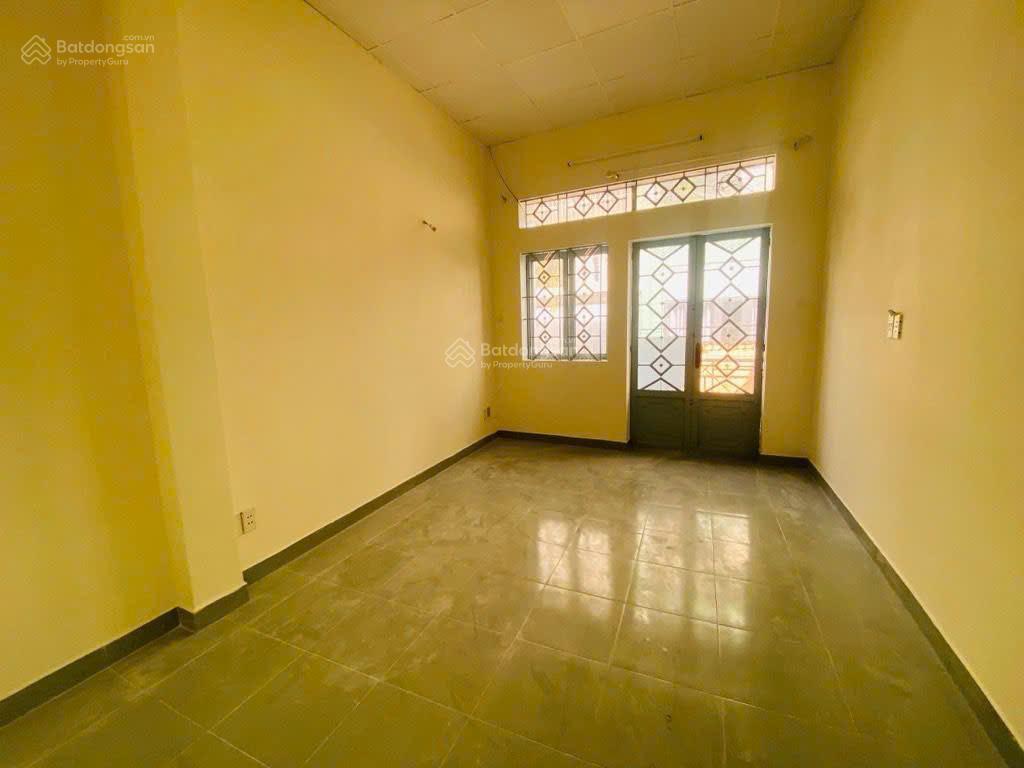 Quận 10 82m2 ngang 5m chỉ 8.6 tỷ