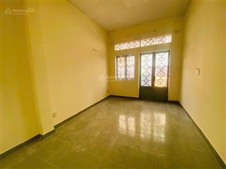 Quận 10 82m2 ngang 5m chỉ 8.6 tỷ
