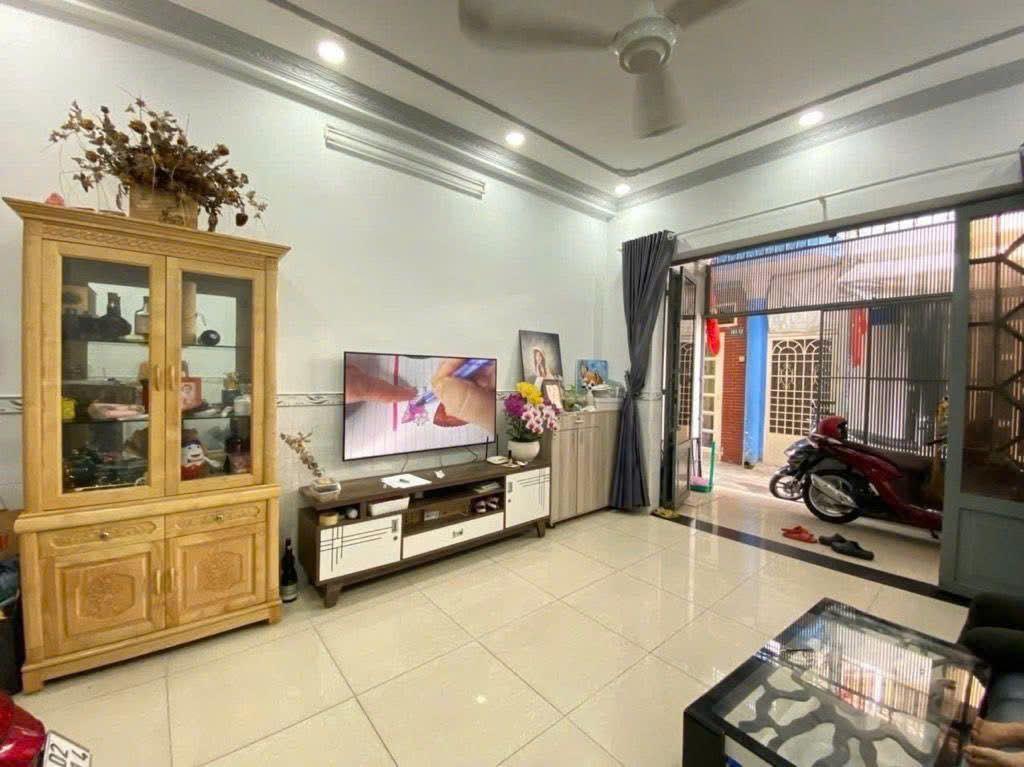 NHÀ 40M P15 PHẠM VĂN BẠCH TÂN BÌNH CHỈ 4 ĐỒNG