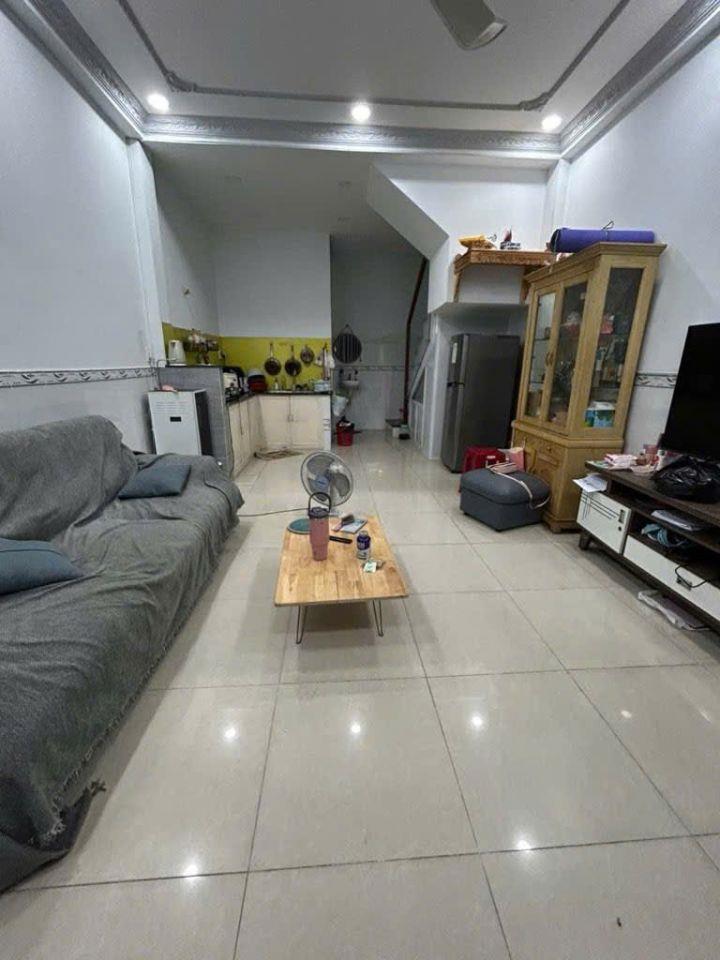 NHÀ 40M P15 PHẠM VĂN BẠCH TÂN BÌNH CHỈ 4 ĐỒNG