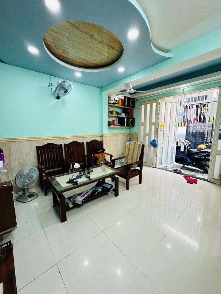 2 MẶT HẺM TRƯỚC SAU- NHÀ Ở NGAY NHỈNH 3 TỶ