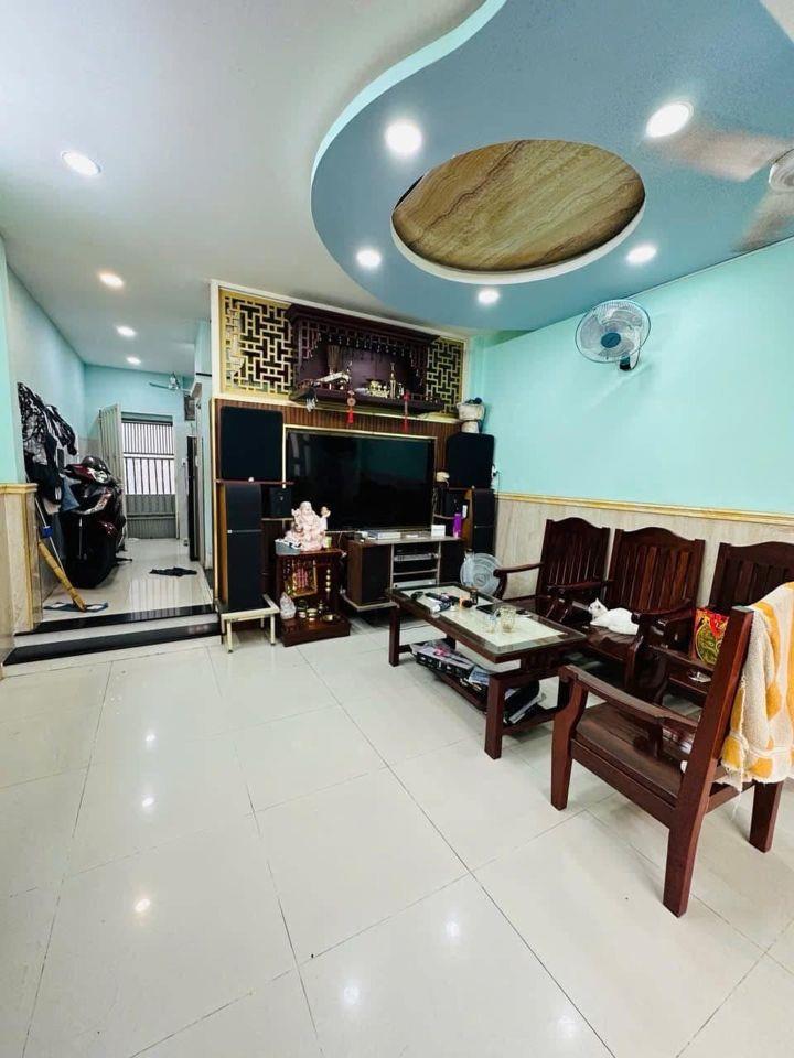 2 MẶT HẺM TRƯỚC SAU- NHÀ Ở NGAY NHỈNH 3 TỶ